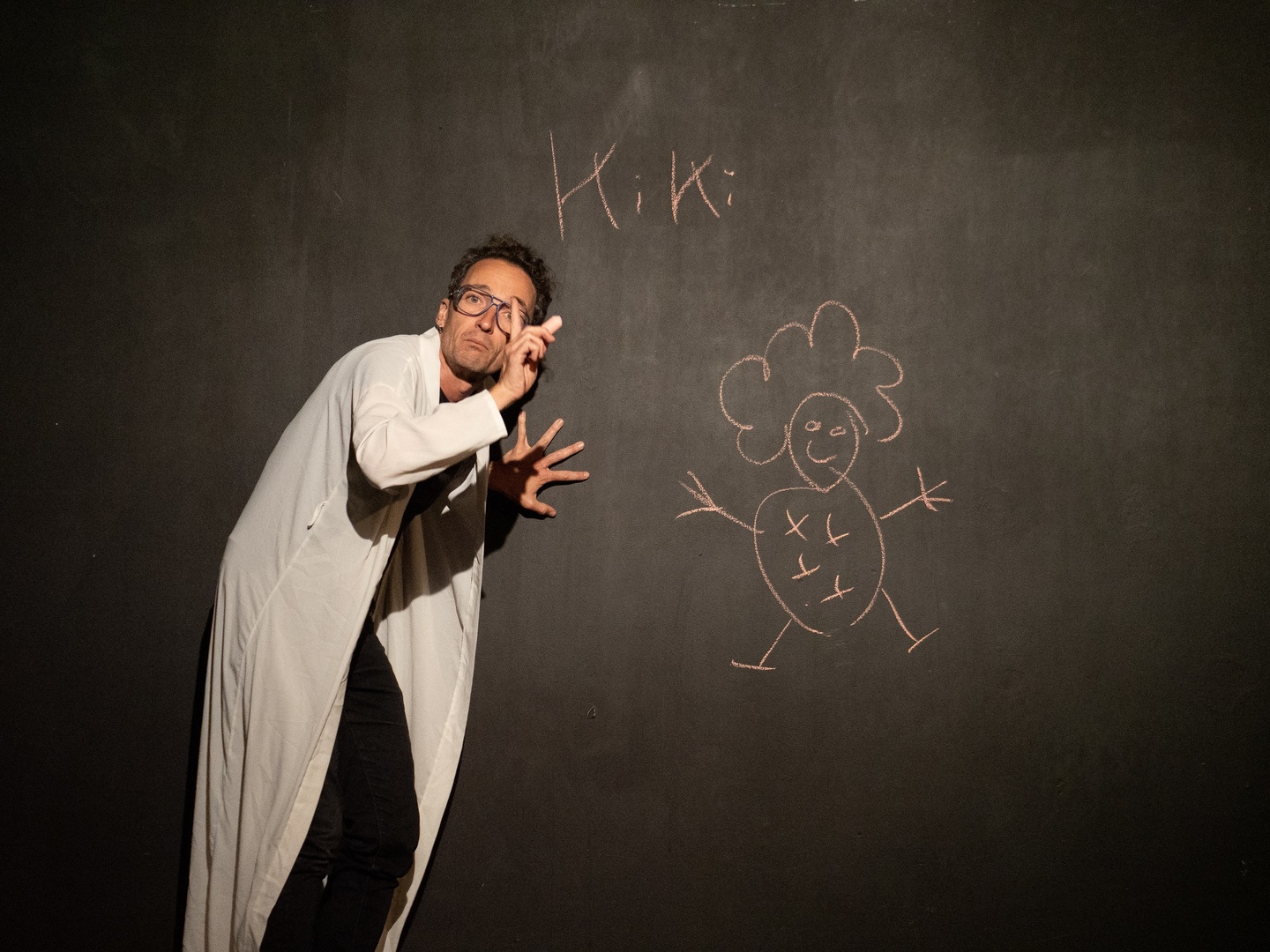 MAC - LE PREMIER SEXE ou la Grosse Arnaque de la virilité De et avec Mickael Delis ©Marie CharbonnierP5060181.jpg