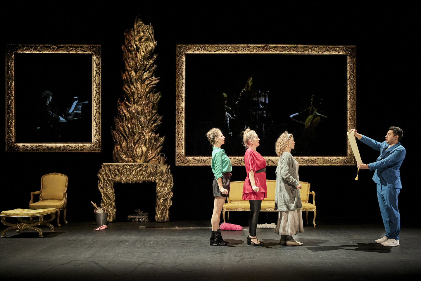 MAC - Cendrillon 03 ©Christophe Raynaud De Lage.jpg